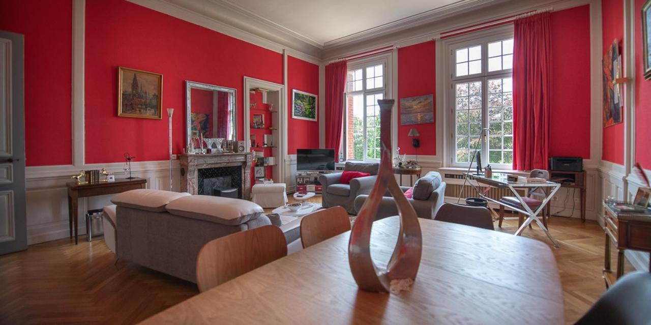 Chateau D Hugleville Bagian luar foto